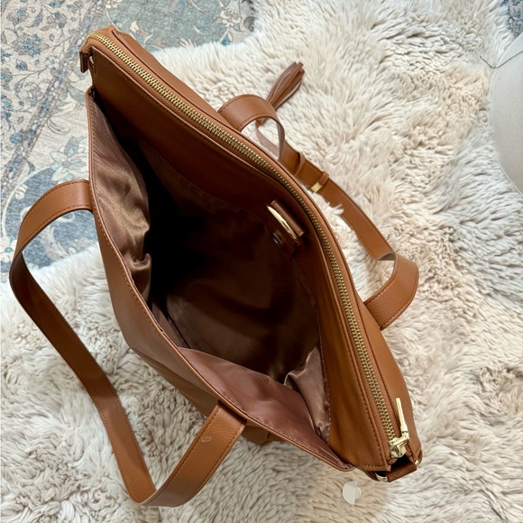 Elkie & Co aberdeen diaper bag tote backpack tan